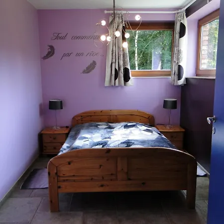 D'hotes Des Ardennes לינה וארוחת בוקר *